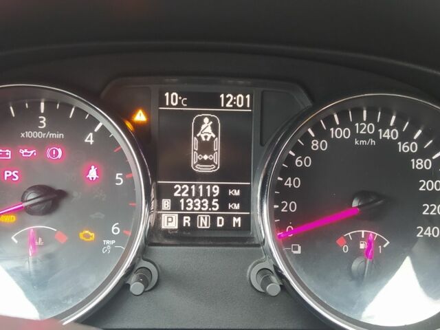 Серый Ниссан Кашкай, объемом двигателя 2 л и пробегом 221 тыс. км за 12300 $, фото 2 на Automoto.ua