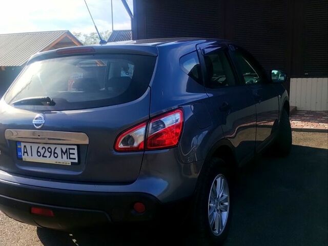 Серый Ниссан Кашкай, объемом двигателя 2 л и пробегом 211 тыс. км за 9700 $, фото 5 на Automoto.ua