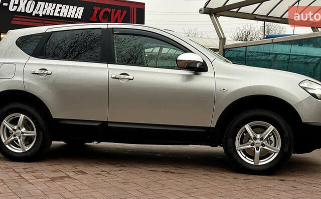 Сірий Ніссан Кашкай, об'ємом двигуна 1.5 л та пробігом 193 тис. км за 10199 $, фото 4 на Automoto.ua