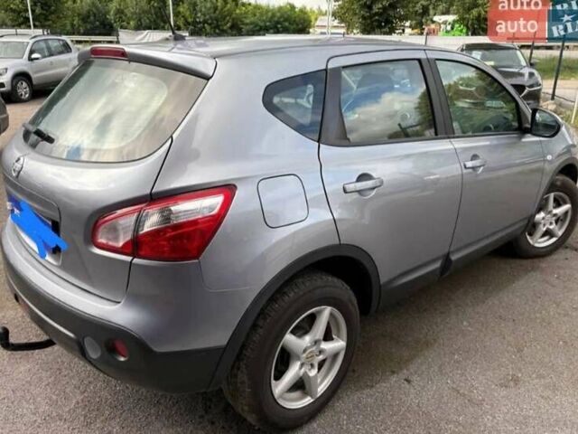 Серый Ниссан Кашкай, объемом двигателя 1.46 л и пробегом 252 тыс. км за 9500 $, фото 13 на Automoto.ua