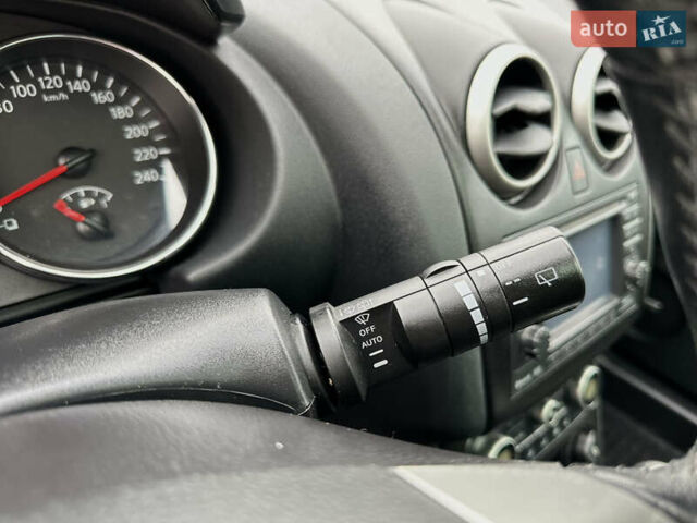 Сірий Ніссан Кашкай, об'ємом двигуна 2 л та пробігом 232 тис. км за 11450 $, фото 38 на Automoto.ua