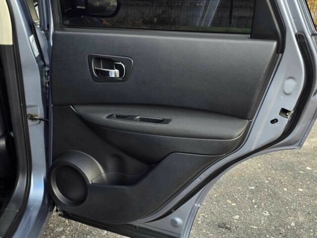 Серый Ниссан Кашкай, объемом двигателя 2 л и пробегом 195 тыс. км за 9999 $, фото 16 на Automoto.ua