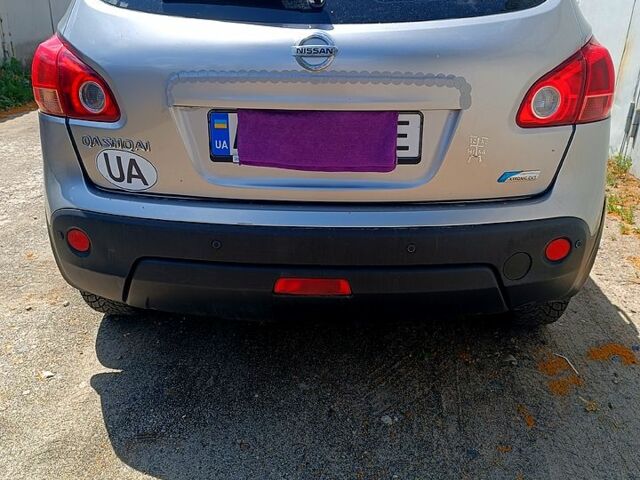 Сірий Ніссан Кашкай, об'ємом двигуна 2 л та пробігом 190 тис. км за 9500 $, фото 1 на Automoto.ua