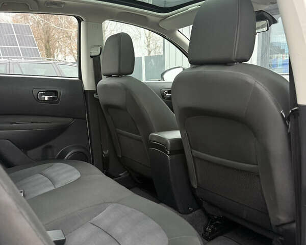 Сірий Ніссан Кашкай, об'ємом двигуна 1.5 л та пробігом 192 тис. км за 9200 $, фото 91 на Automoto.ua