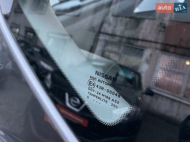 Сірий Ніссан Кашкай, об'ємом двигуна 1.5 л та пробігом 218 тис. км за 12000 $, фото 57 на Automoto.ua