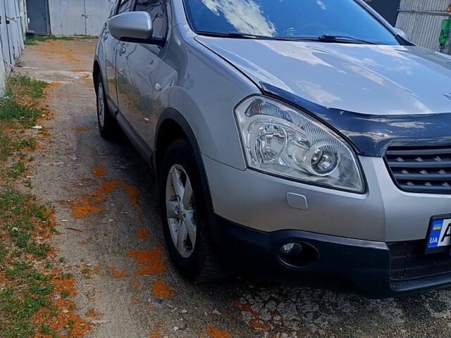 Сірий Ніссан Кашкай, об'ємом двигуна 2 л та пробігом 190 тис. км за 9500 $, фото 2 на Automoto.ua