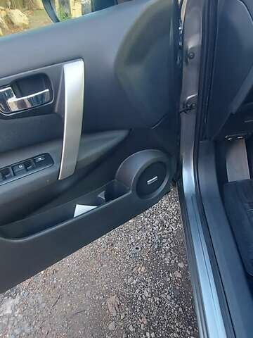 Серый Ниссан Кашкай, объемом двигателя 1.5 л и пробегом 216 тыс. км за 10600 $, фото 20 на Automoto.ua