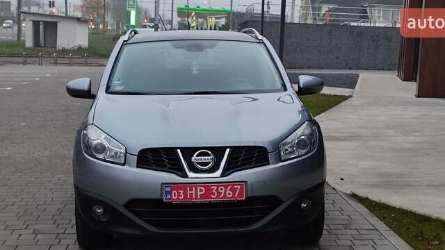 Серый Ниссан Кашкай, объемом двигателя 1.5 л и пробегом 238 тыс. км за 9400 $, фото 5 на Automoto.ua