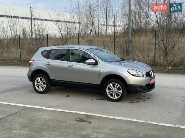 Сірий Ніссан Кашкай, об'ємом двигуна 2 л та пробігом 196 тис. км за 11599 $, фото 2 на Automoto.ua