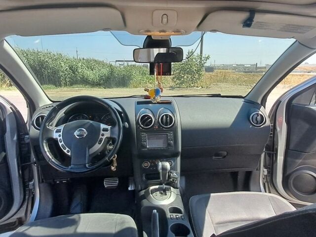 Серый Ниссан Кашкай, объемом двигателя 2 л и пробегом 156 тыс. км за 10700 $, фото 6 на Automoto.ua