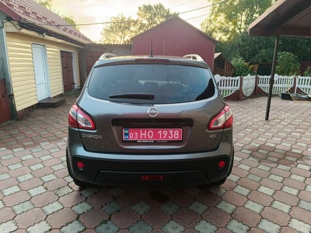 Сірий Ніссан Кашкай, об'ємом двигуна 1.5 л та пробігом 267 тис. км за 10800 $, фото 5 на Automoto.ua