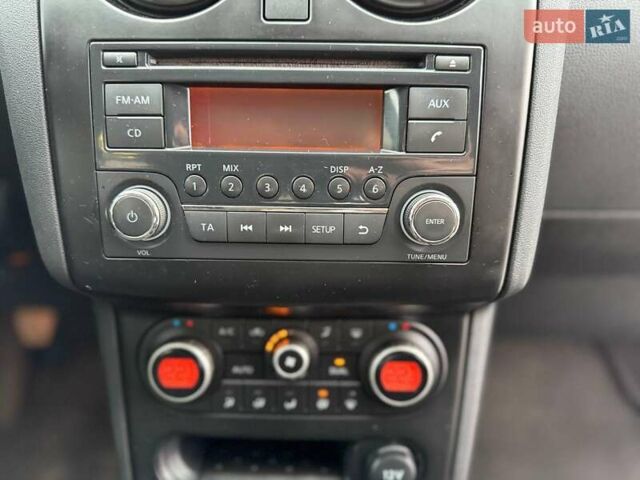 Серый Ниссан Кашкай, объемом двигателя 1.5 л и пробегом 225 тыс. км за 9999 $, фото 17 на Automoto.ua