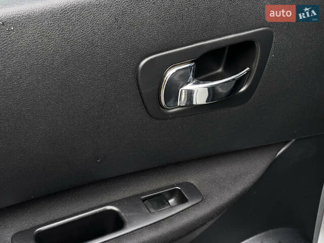 Серый Ниссан Кашкай, объемом двигателя 1.5 л и пробегом 271 тыс. км за 8750 $, фото 42 на Automoto.ua