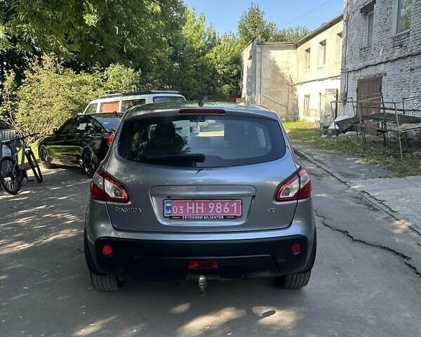 Сірий Ніссан Кашкай, об'ємом двигуна 2 л та пробігом 205 тис. км за 11500 $, фото 12 на Automoto.ua