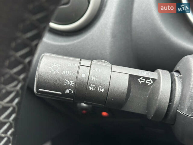 Серый Ниссан Кашкай, объемом двигателя 1.46 л и пробегом 293 тыс. км за 9500 $, фото 37 на Automoto.ua