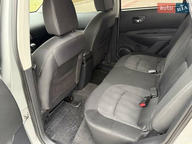 Серый Ниссан Кашкай, объемом двигателя 2 л и пробегом 135 тыс. км за 10500 $, фото 17 на Automoto.ua