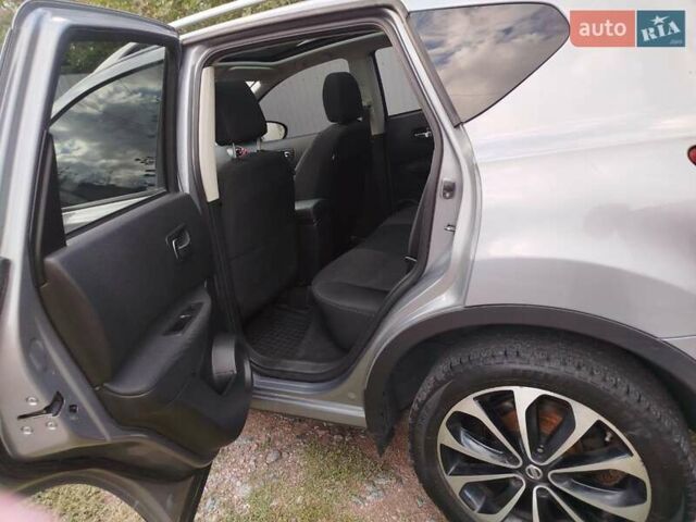Сірий Ніссан Кашкай, об'ємом двигуна 2 л та пробігом 170 тис. км за 10500 $, фото 10 на Automoto.ua