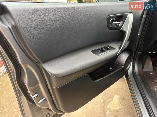 Сірий Ніссан Кашкай, об'ємом двигуна 0 л та пробігом 230 тис. км за 9900 $, фото 48 на Automoto.ua