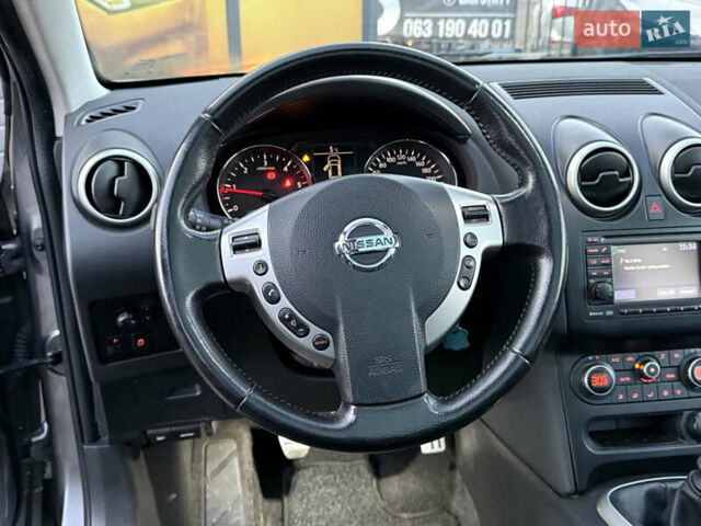 Сірий Ніссан Кашкай, об'ємом двигуна 1.6 л та пробігом 250 тис. км за 10700 $, фото 45 на Automoto.ua