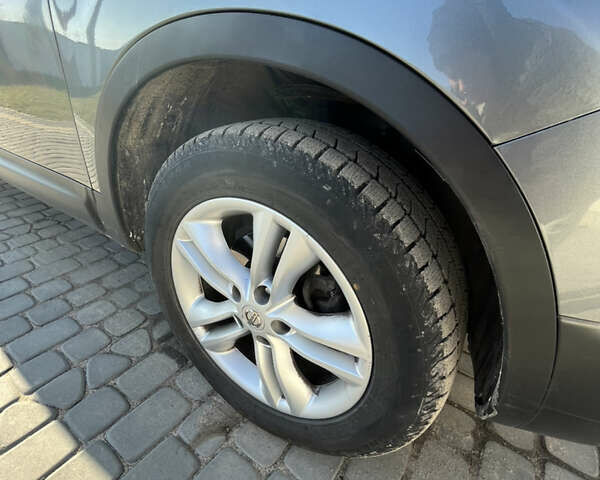 Сірий Ніссан Кашкай, об'ємом двигуна 1.5 л та пробігом 254 тис. км за 10499 $, фото 30 на Automoto.ua