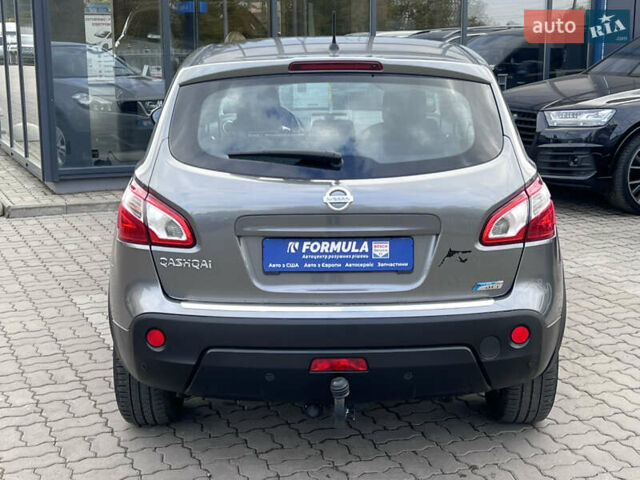 Сірий Ніссан Кашкай, об'ємом двигуна 1.5 л та пробігом 120 тис. км за 11990 $, фото 35 на Automoto.ua