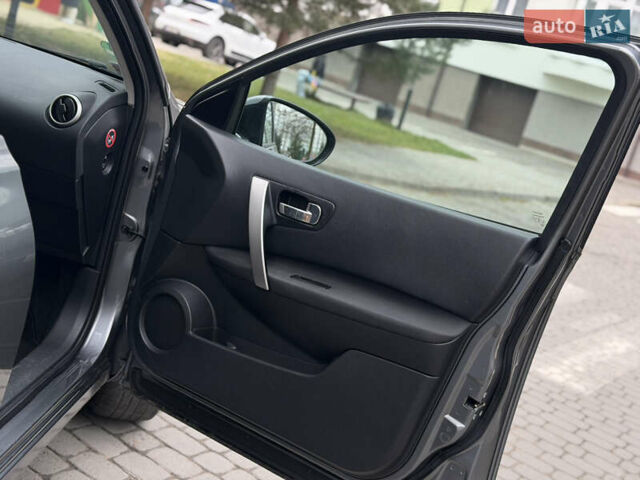 Серый Ниссан Кашкай, объемом двигателя 2 л и пробегом 260 тыс. км за 10999 $, фото 21 на Automoto.ua