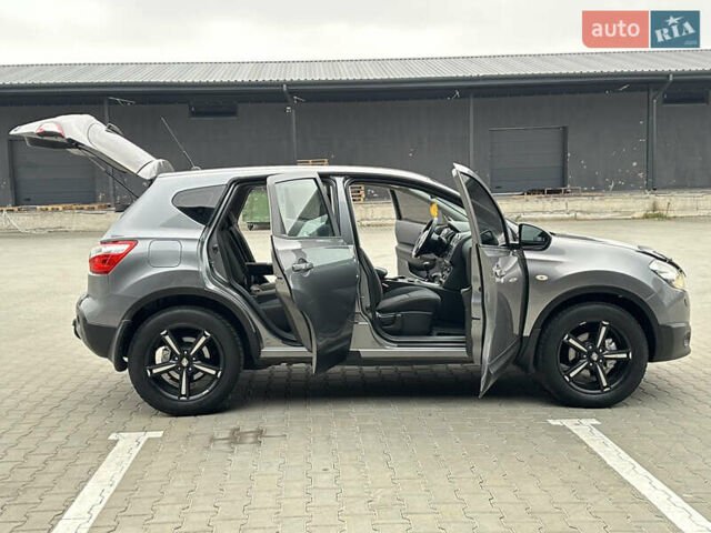 Серый Ниссан Кашкай, объемом двигателя 1.46 л и пробегом 293 тыс. км за 9500 $, фото 8 на Automoto.ua