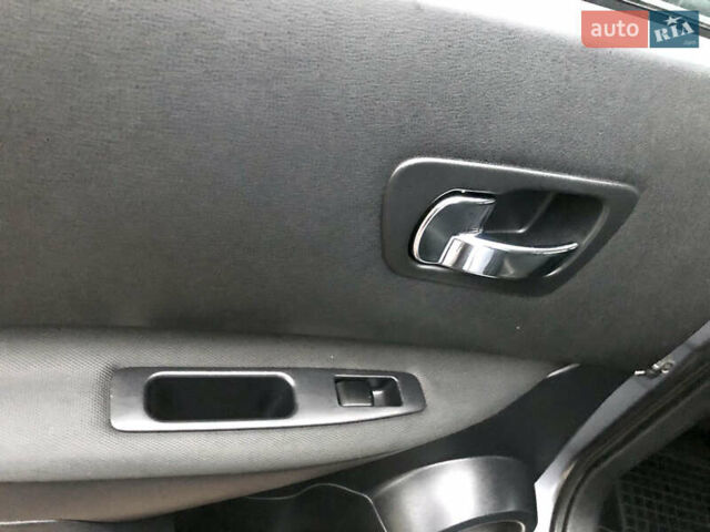 Серый Ниссан Кашкай, объемом двигателя 1.5 л и пробегом 225 тыс. км за 11699 $, фото 29 на Automoto.ua