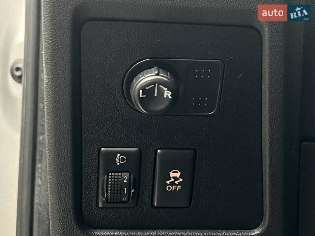 Серый Ниссан Кашкай, объемом двигателя 1.5 л и пробегом 271 тыс. км за 8750 $, фото 34 на Automoto.ua