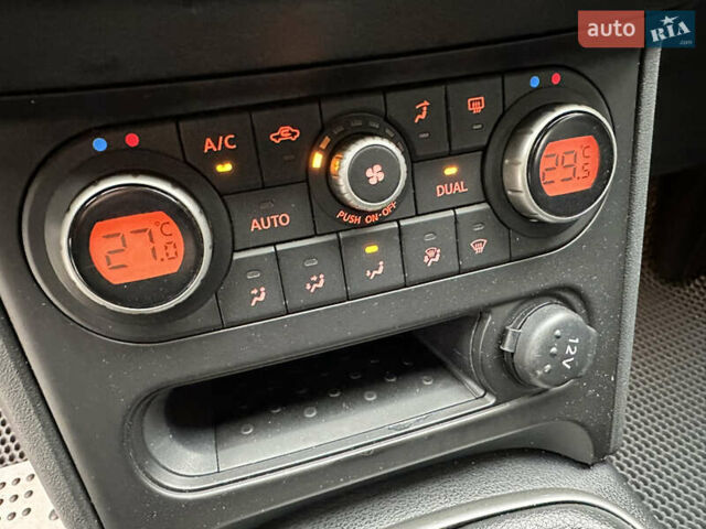 Серый Ниссан Кашкай, объемом двигателя 1.46 л и пробегом 293 тыс. км за 9500 $, фото 34 на Automoto.ua