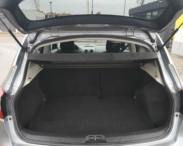 Сірий Ніссан Кашкай, об'ємом двигуна 1.5 л та пробігом 245 тис. км за 10500 $, фото 18 на Automoto.ua