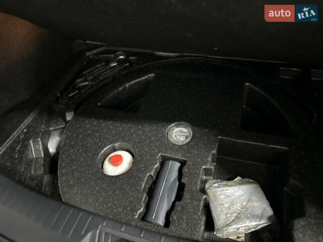 Серый Ниссан Кашкай, объемом двигателя 1.6 л и пробегом 167 тыс. км за 10750 $, фото 29 на Automoto.ua