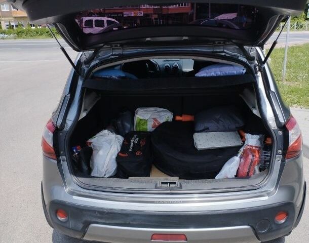 Серый Ниссан Кашкай, объемом двигателя 1.6 л и пробегом 207 тыс. км за 10500 $, фото 10 на Automoto.ua