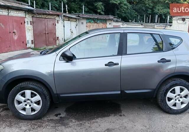 Сірий Ніссан Кашкай, об'ємом двигуна 1.5 л та пробігом 225 тис. км за 9500 $, фото 19 на Automoto.ua