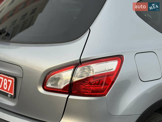 Сірий Ніссан Кашкай, об'ємом двигуна 1.6 л та пробігом 185 тис. км за 11799 $, фото 13 на Automoto.ua