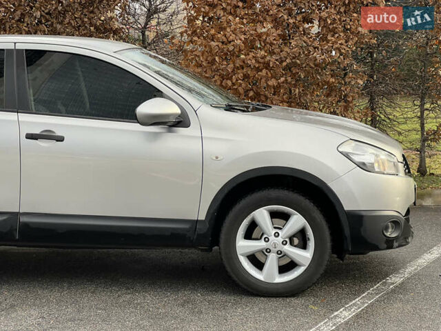 Серый Ниссан Кашкай, объемом двигателя 1.5 л и пробегом 271 тыс. км за 8750 $, фото 25 на Automoto.ua