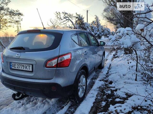 Серый Ниссан Кашкай, объемом двигателя 1.5 л и пробегом 240 тыс. км за 10500 $, фото 10 на Automoto.ua