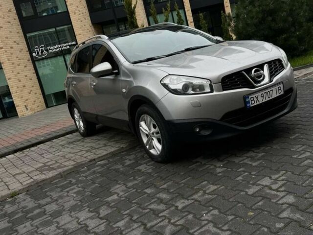 Серый Ниссан Кашкай, объемом двигателя 2 л и пробегом 218 тыс. км за 9800 $, фото 5 на Automoto.ua
