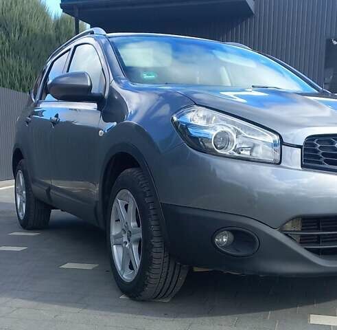 Серый Ниссан Кашкай, объемом двигателя 2 л и пробегом 250 тыс. км за 10800 $, фото 13 на Automoto.ua