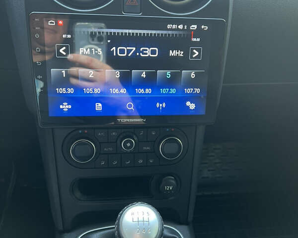 Серый Ниссан Кашкай, объемом двигателя 1.99 л и пробегом 148 тыс. км за 11500 $, фото 5 на Automoto.ua