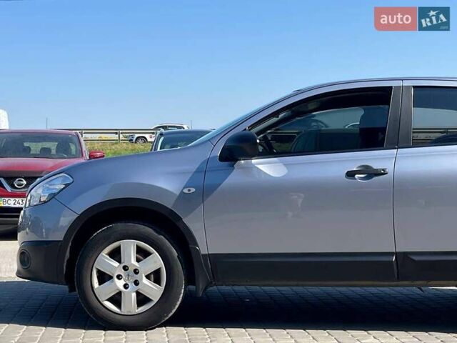 Серый Ниссан Кашкай, объемом двигателя 1.6 л и пробегом 144 тыс. км за 10990 $, фото 3 на Automoto.ua