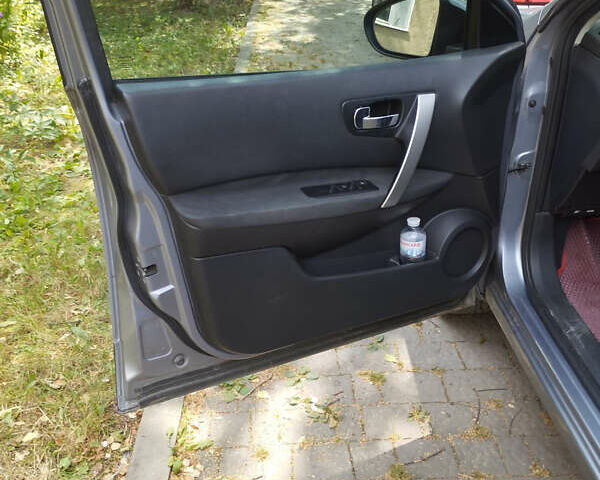 Сірий Ніссан Кашкай, об'ємом двигуна 1.5 л та пробігом 257 тис. км за 9950 $, фото 22 на Automoto.ua