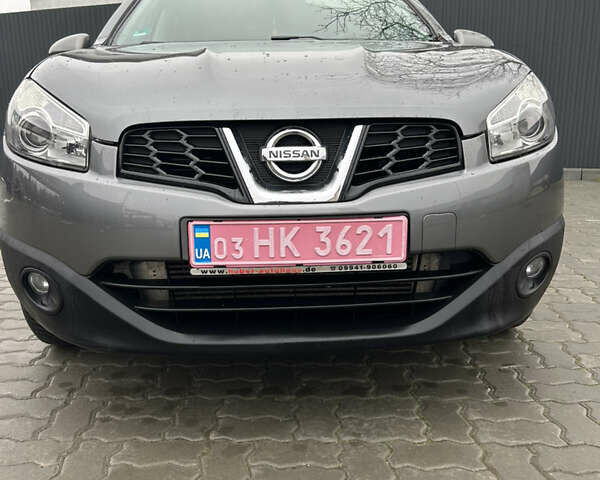 Серый Ниссан Кашкай, объемом двигателя 2 л и пробегом 252 тыс. км за 10300 $, фото 1 на Automoto.ua