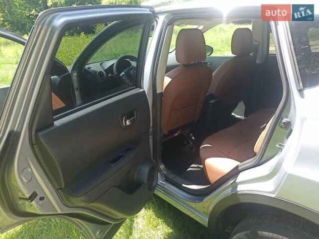Серый Ниссан Кашкай, объемом двигателя 1.5 л и пробегом 256 тыс. км за 12350 $, фото 19 на Automoto.ua