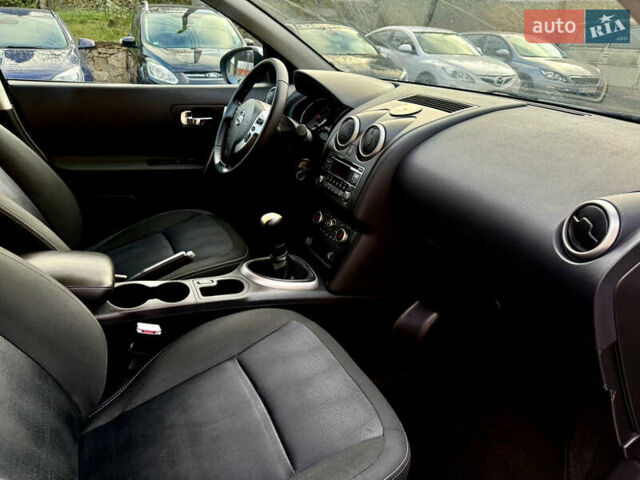 Серый Ниссан Кашкай, объемом двигателя 1.6 л и пробегом 183 тыс. км за 8999 $, фото 21 на Automoto.ua