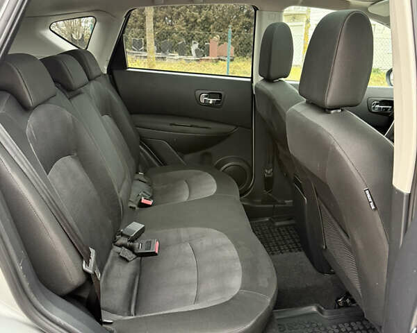 Серый Ниссан Кашкай, объемом двигателя 1.5 л и пробегом 220 тыс. км за 10400 $, фото 52 на Automoto.ua