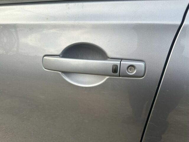 Сірий Ніссан Кашкай, об'ємом двигуна 2 л та пробігом 244 тис. км за 7600 $, фото 4 на Automoto.ua