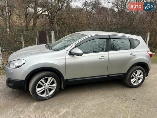 Серый Ниссан Кашкай, объемом двигателя 1.6 л и пробегом 242 тыс. км за 9800 $, фото 1 на Automoto.ua
