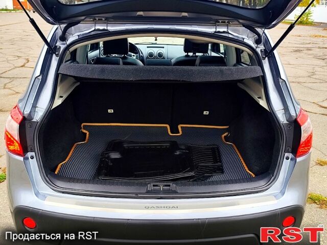 Сірий Ніссан Кашкай, об'ємом двигуна 1.5 л та пробігом 208 тис. км за 10700 $, фото 10 на Automoto.ua