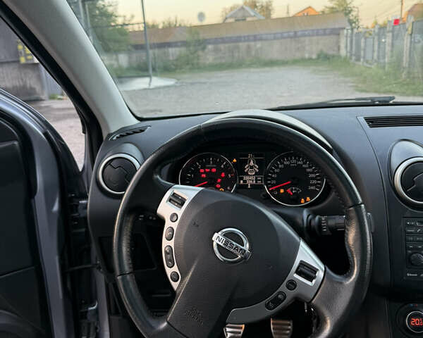 Серый Ниссан Кашкай, объемом двигателя 1.5 л и пробегом 220 тыс. км за 11200 $, фото 1 на Automoto.ua